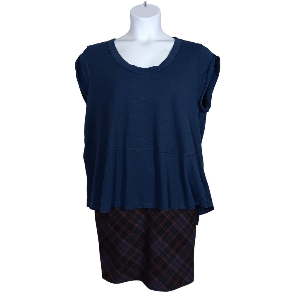 Time and Tru Top Size XXXL (22) Navy Blue Slit Sleeve Hi Low Cut